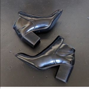 NWOT Zara Patent Leather Ankle Boots